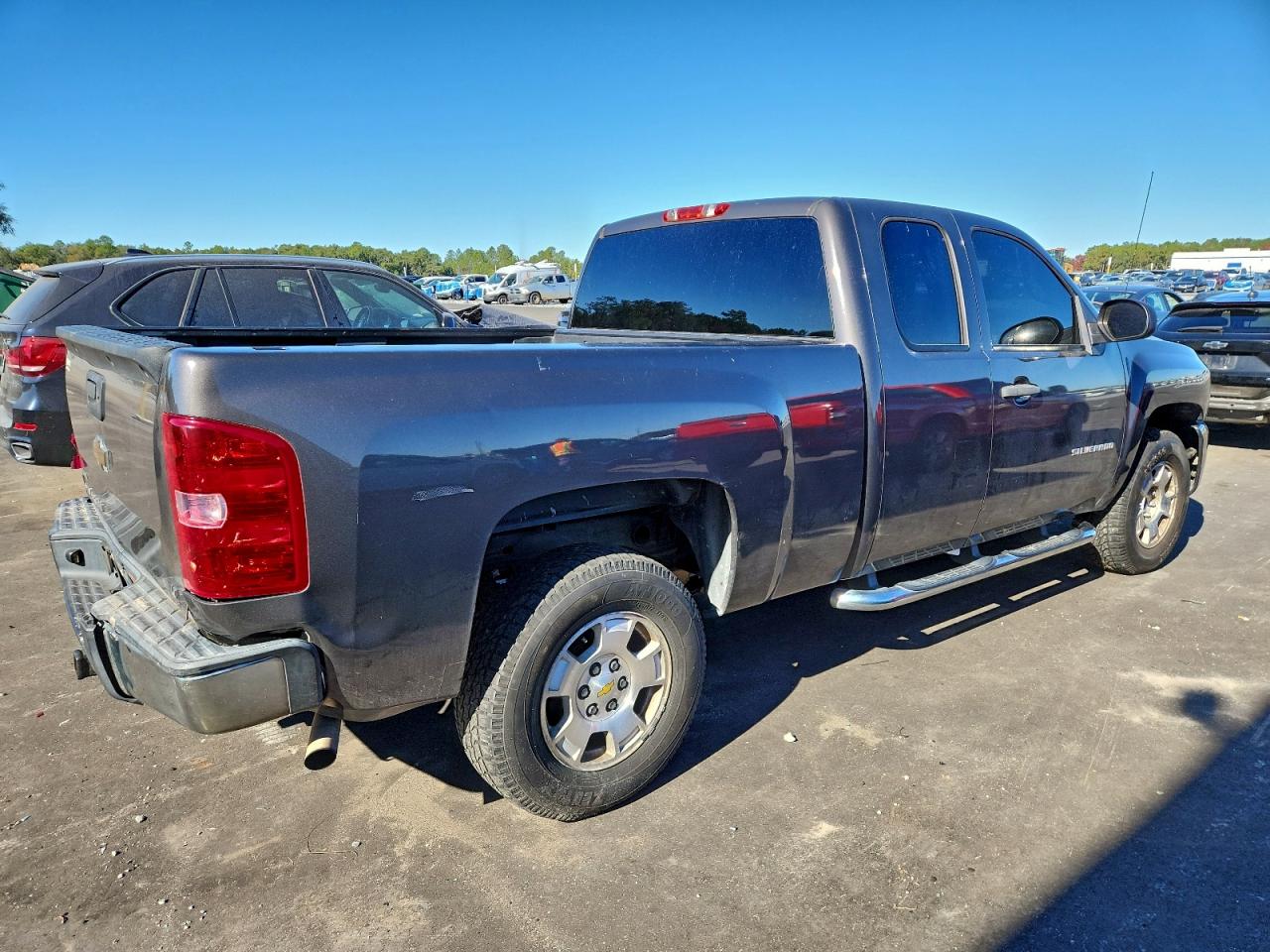 Chevrolet Silverado C1500 Lt Image 6