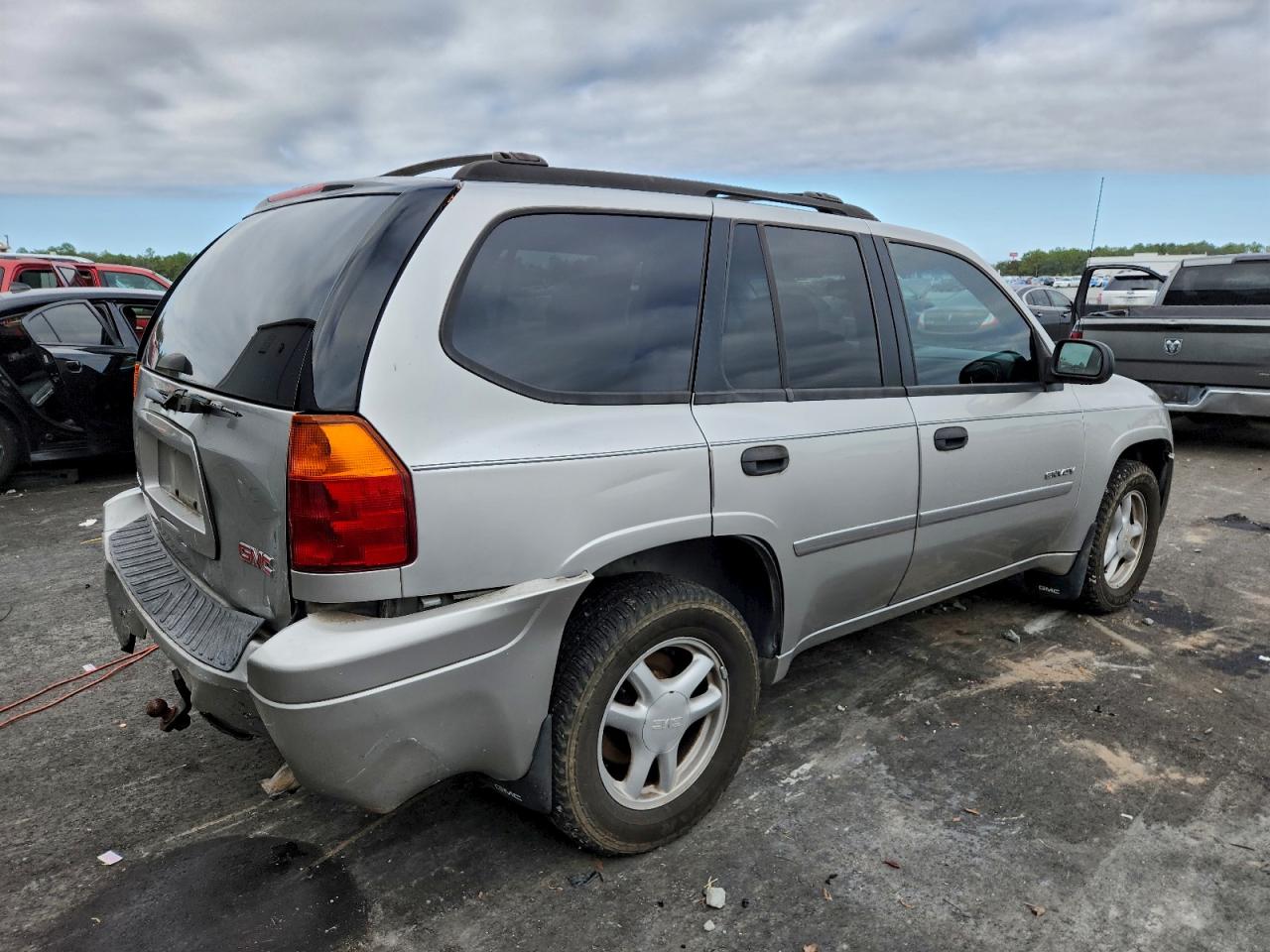 GMC Envoy Image 4