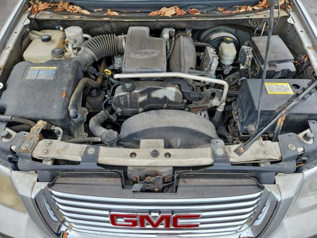 GMC Envoy Image 11