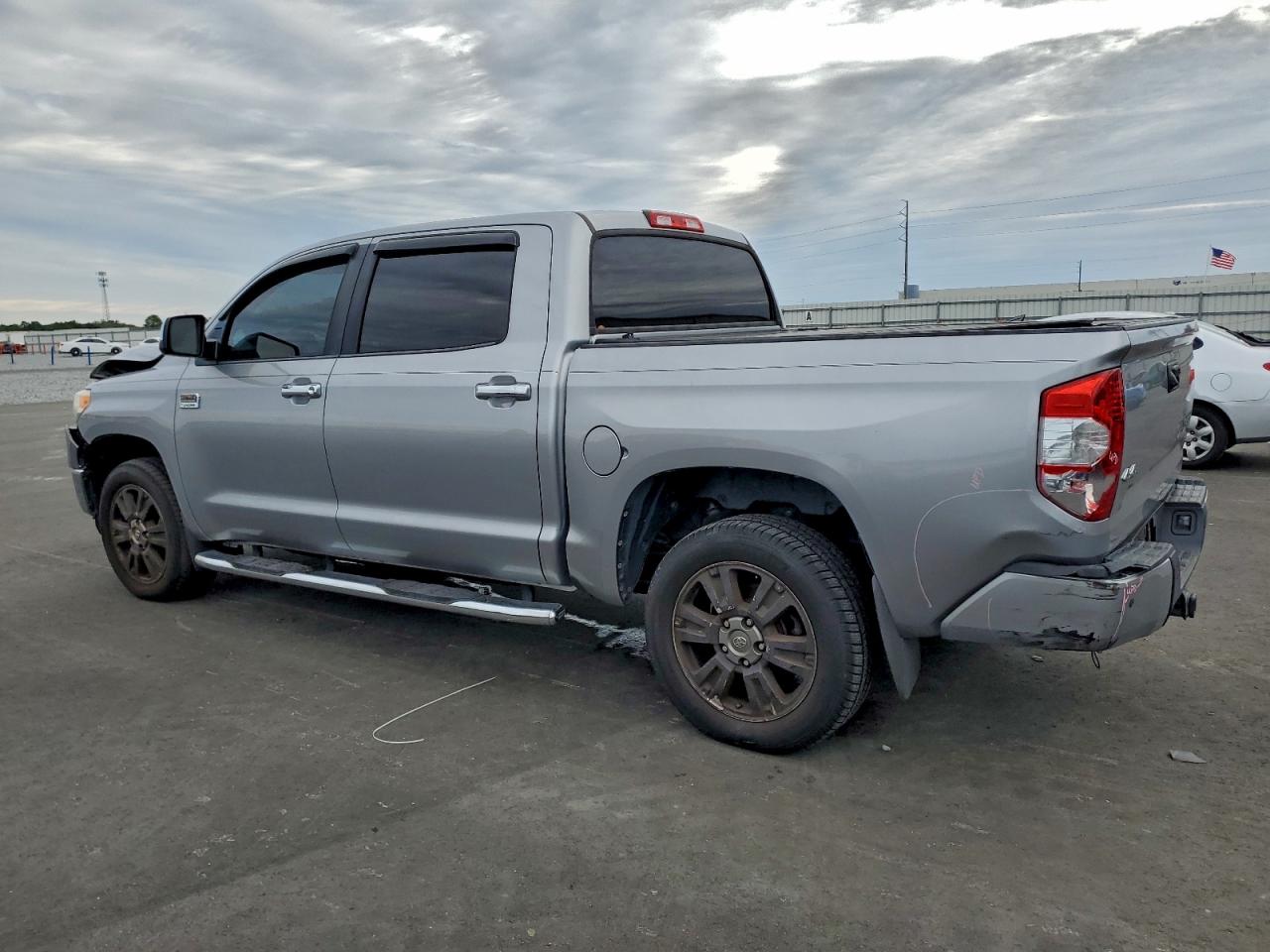 Toyota Tundra Crewmax 1794 Image 8