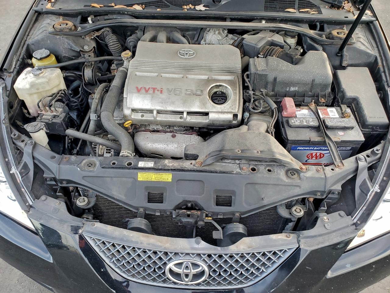 Toyota Camry Se Image 12