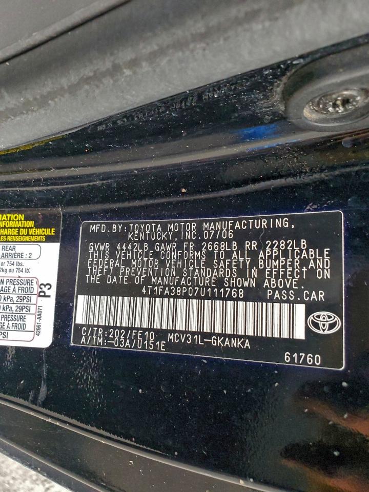 Toyota Camry Se Image 11