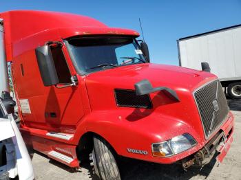  Salvage Volvo Vn
