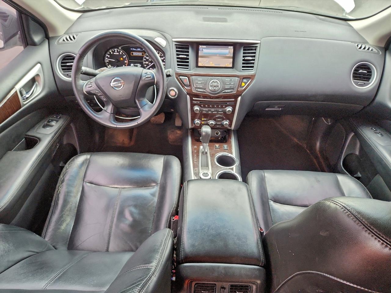 Nissan Pathfinder S Image 7