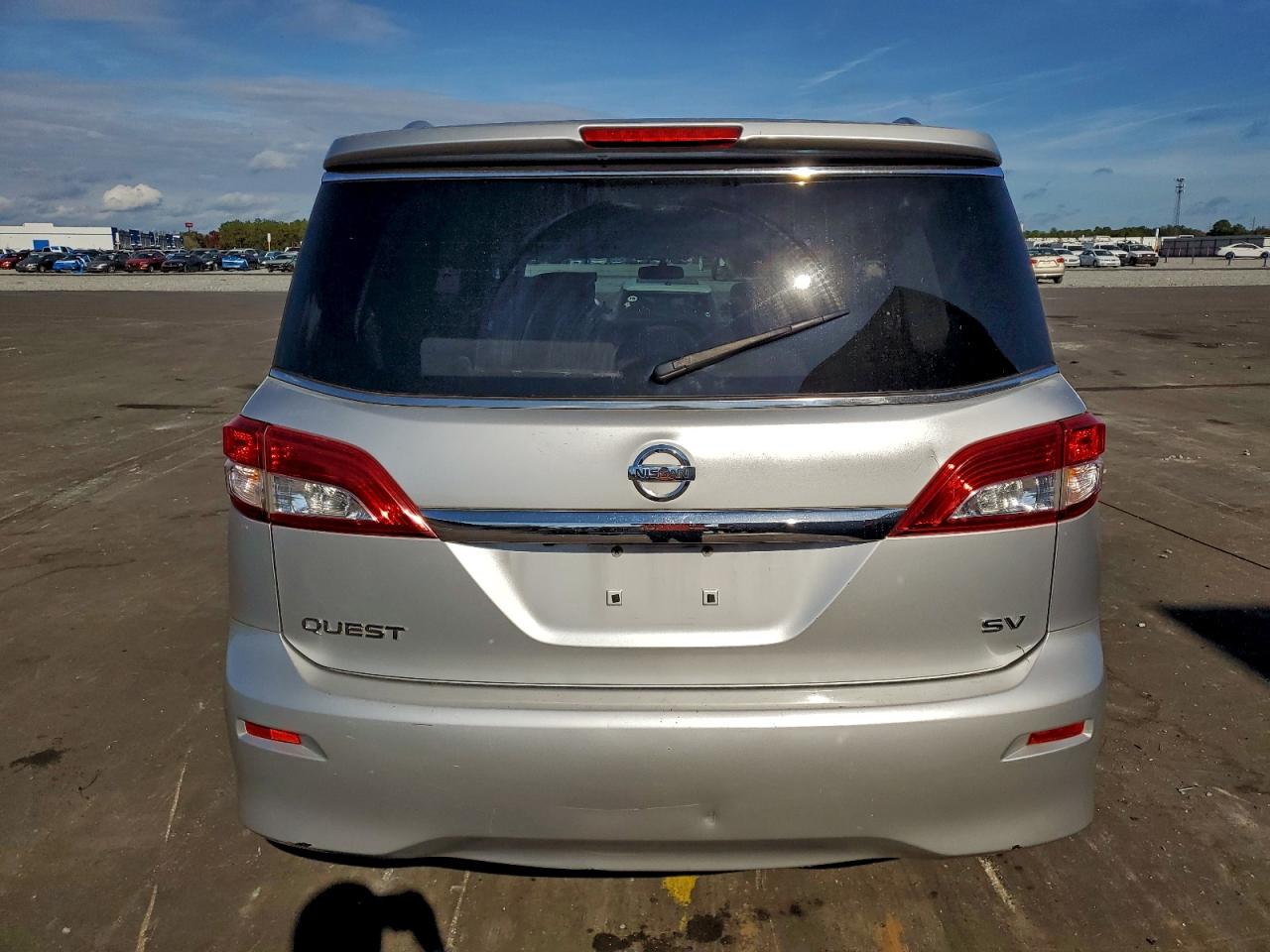 Nissan Quest S Image 13