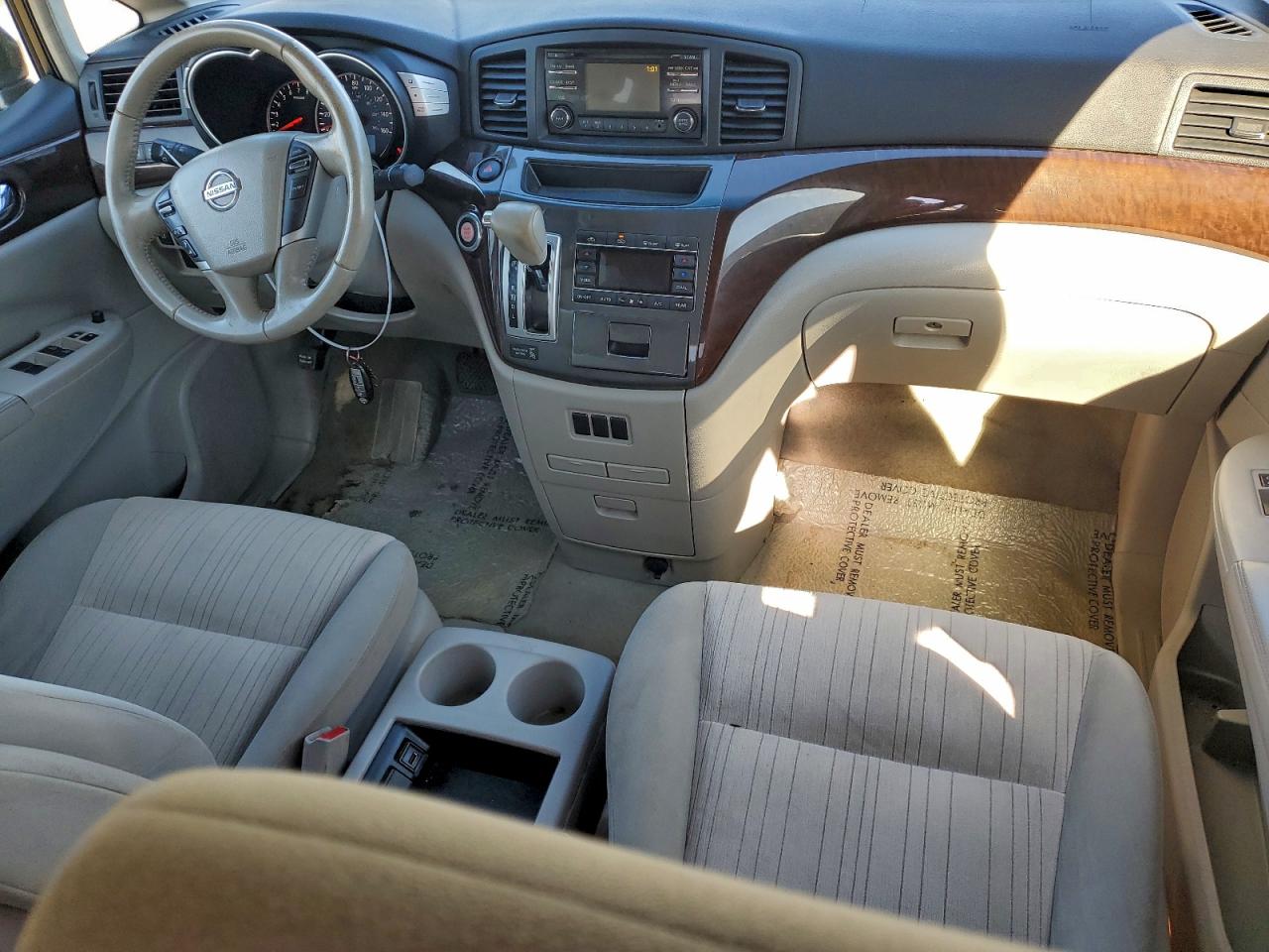 Nissan Quest S Image 7