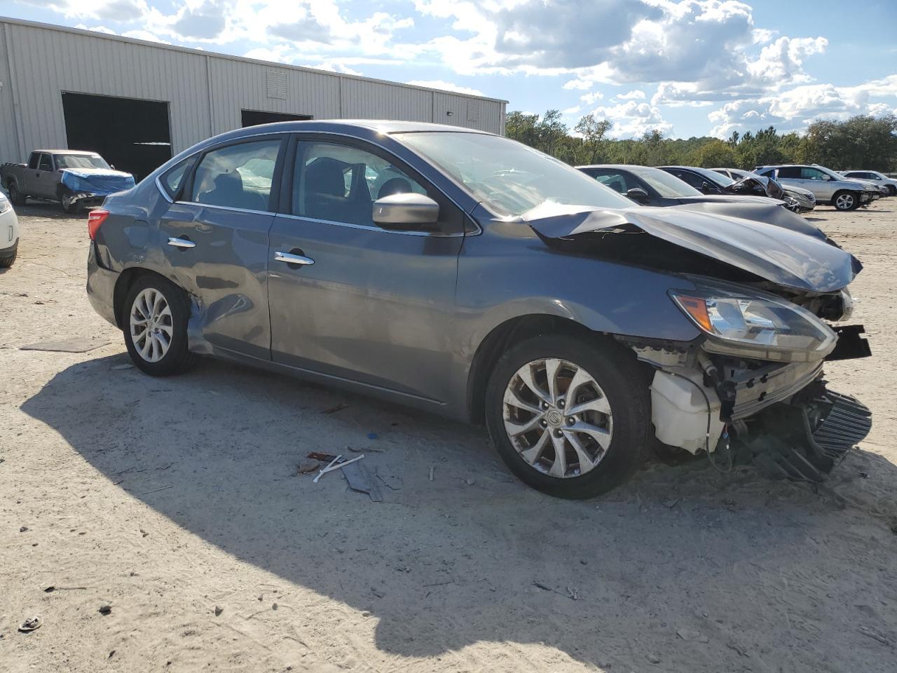 Nissan Sentra S Image 2