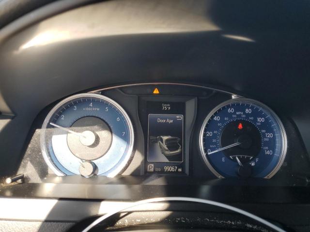 Toyota Camry Le Image 8