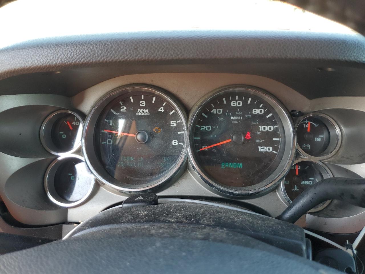 GMC Sierra K1500 Sle Image 9