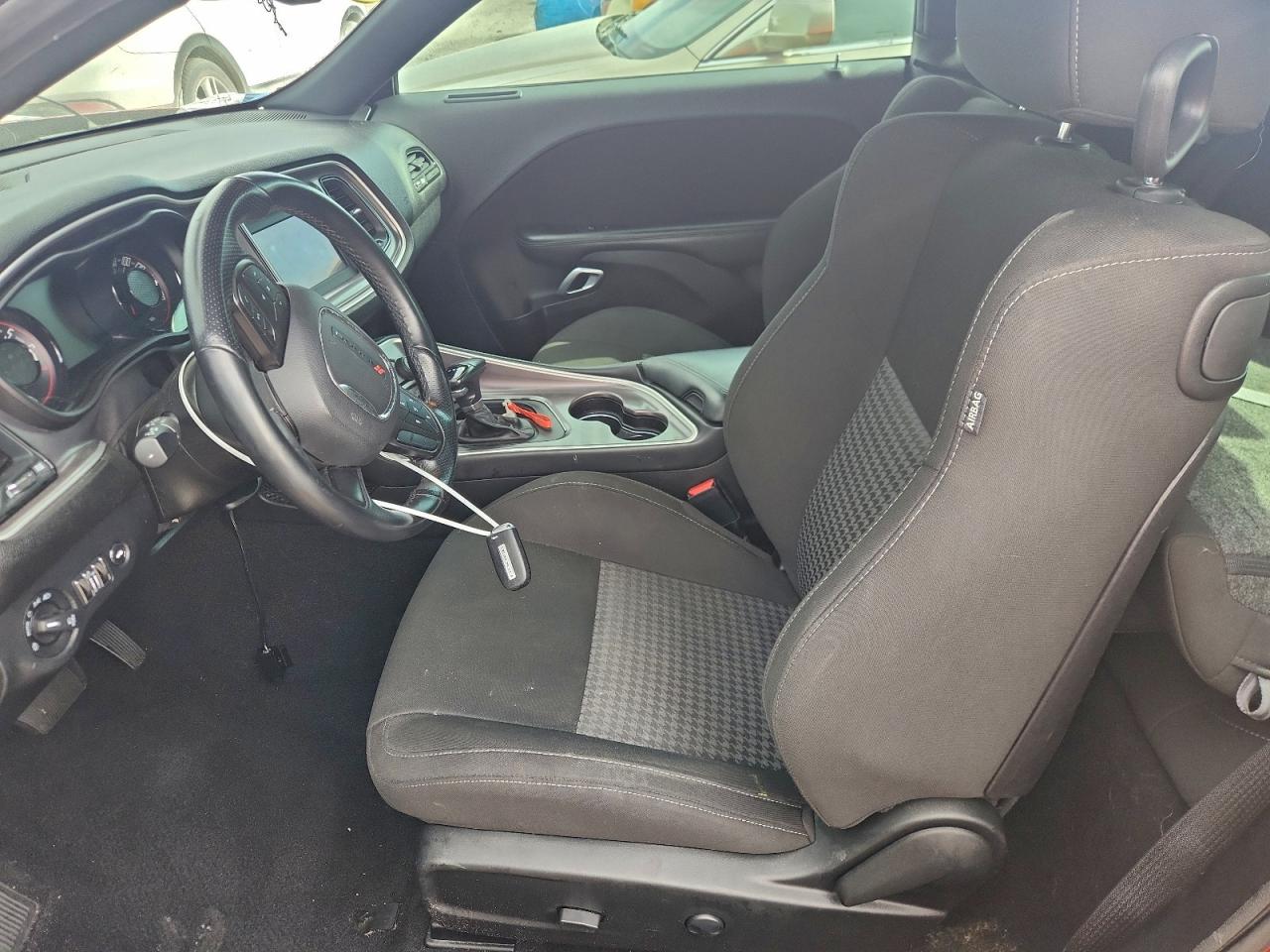 Dodge Challenger Gt Image 2