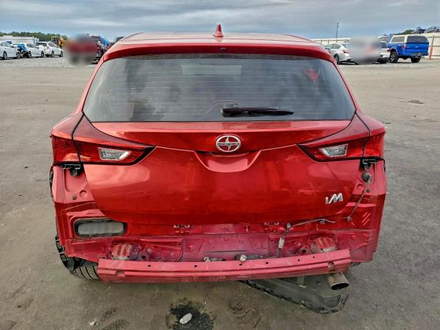 Toyota Scion Image 8