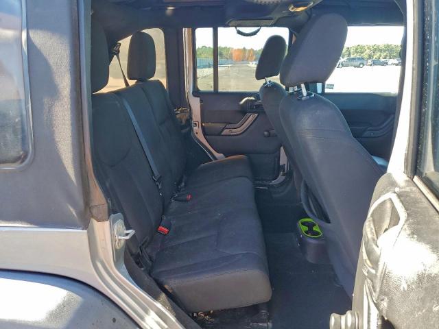 Jeep Wrangler Sport Image 12