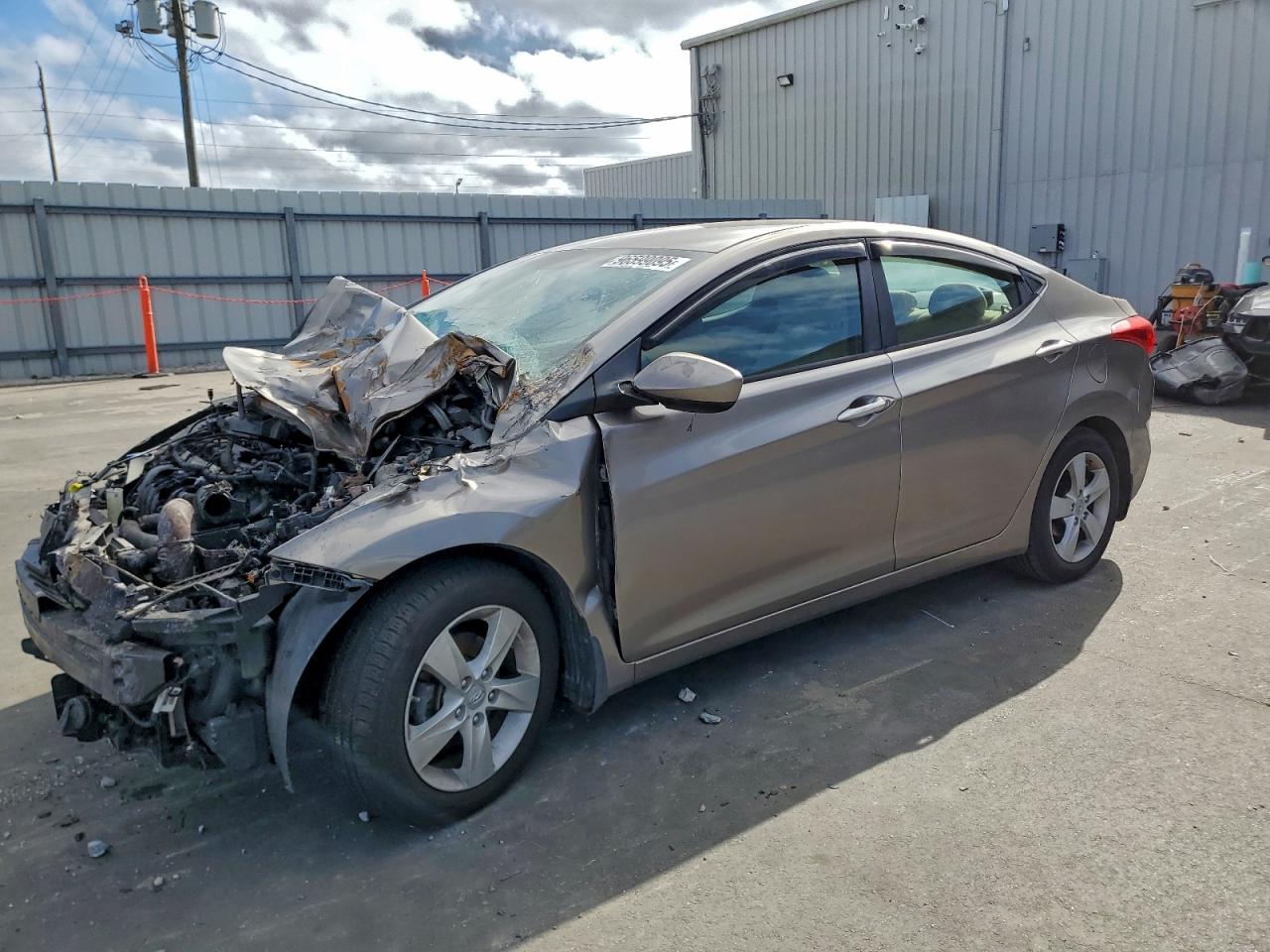 Hyundai ELANTRA Gls Image 1