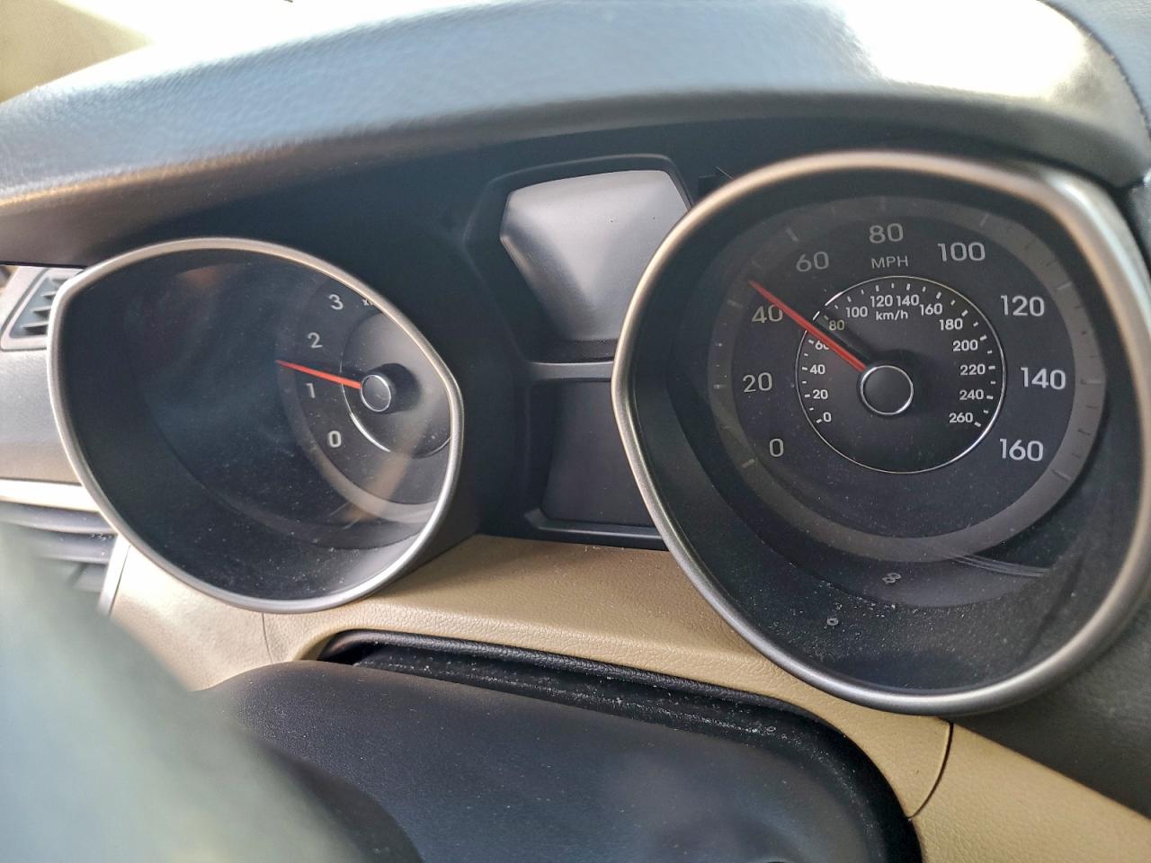 Hyundai ELANTRA Gls Image 2