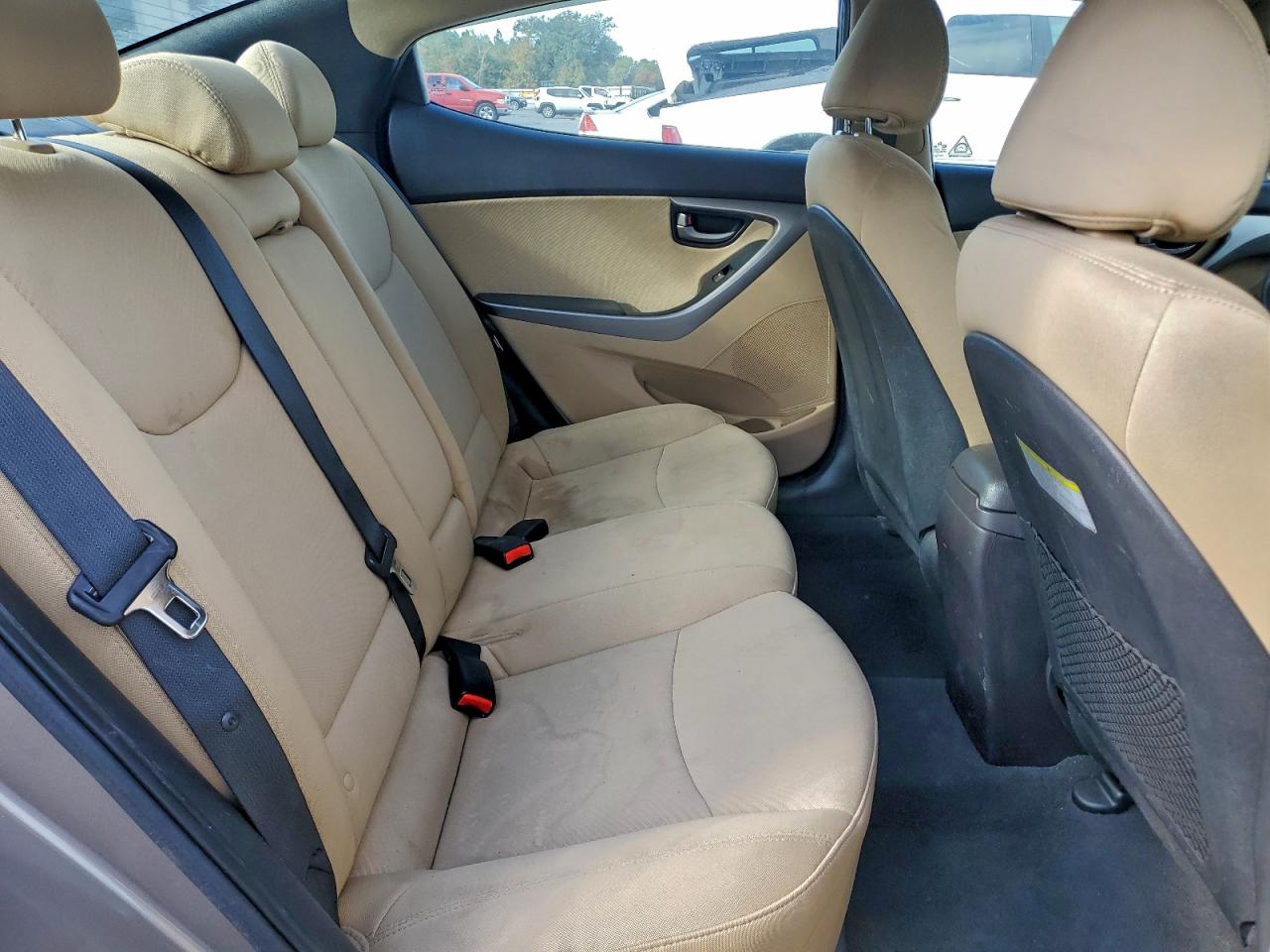 Hyundai ELANTRA Gls Image 9