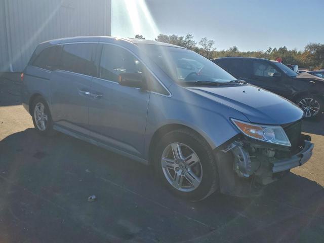 Honda Odyssey Touring Image 12