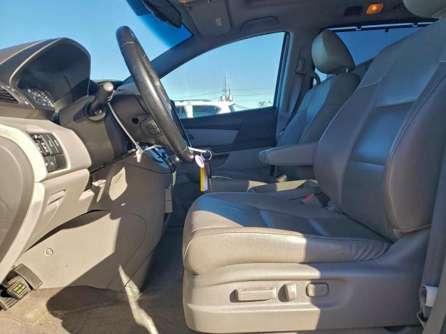 Honda Odyssey Touring Image 4