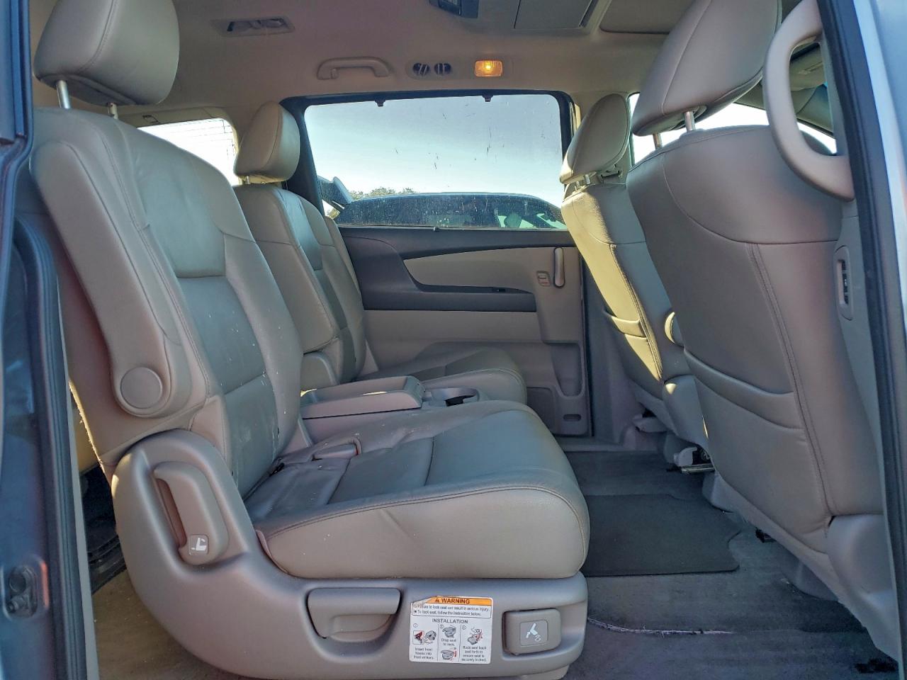 Honda Odyssey Touring Image 7