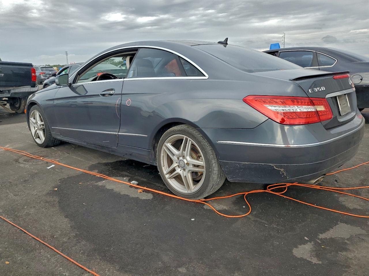 Mercedes-Benz E-Class 350 Image 3