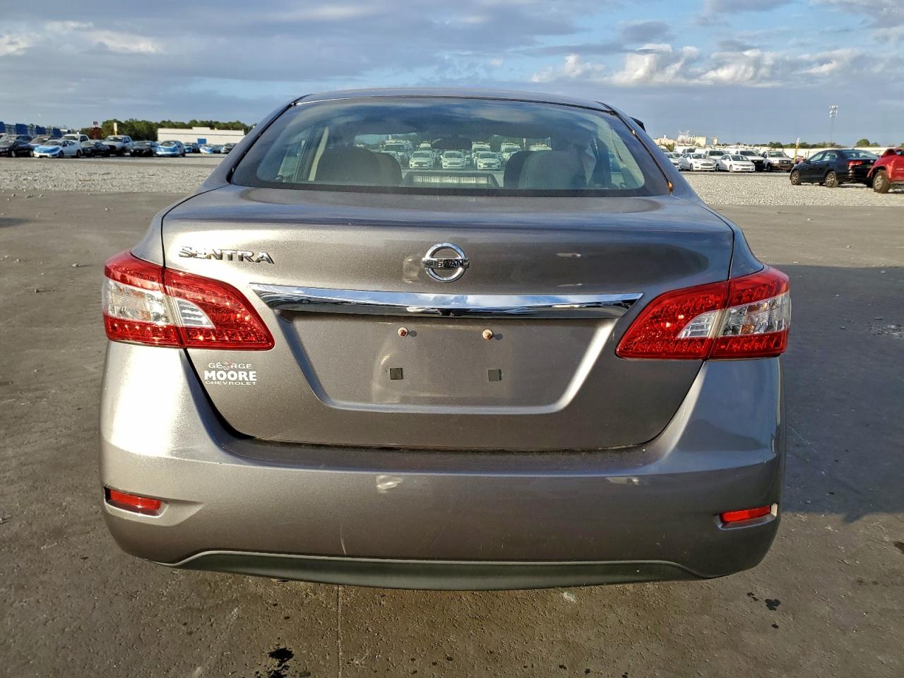 Nissan Sentra S Image 3