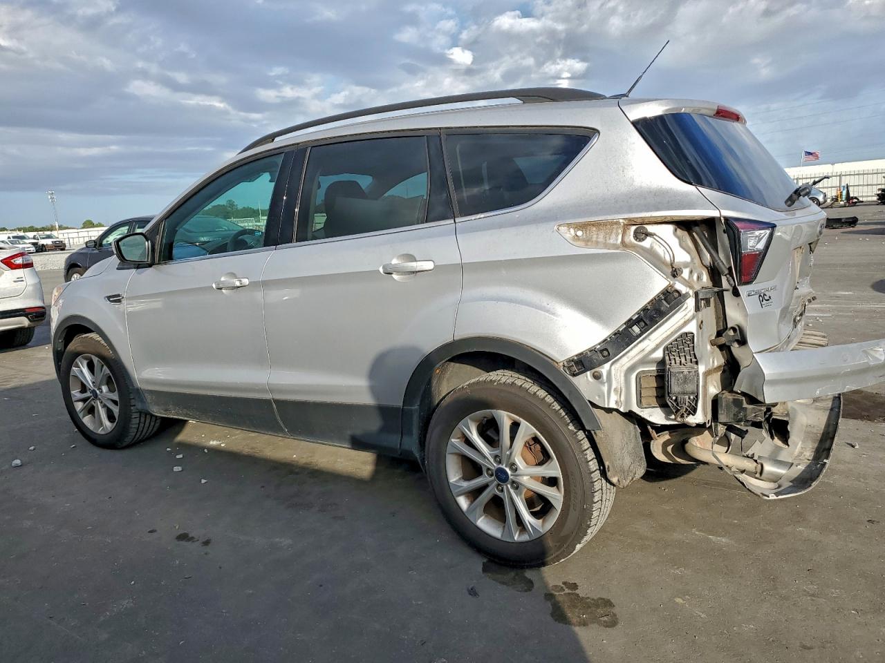 Ford Escape Se Image 2