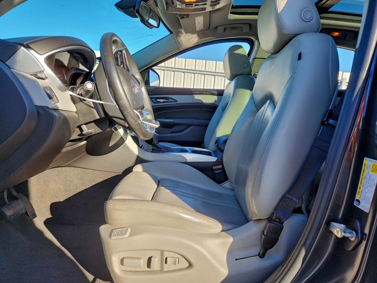 Cadillac SRX Luxury Collection Image 10