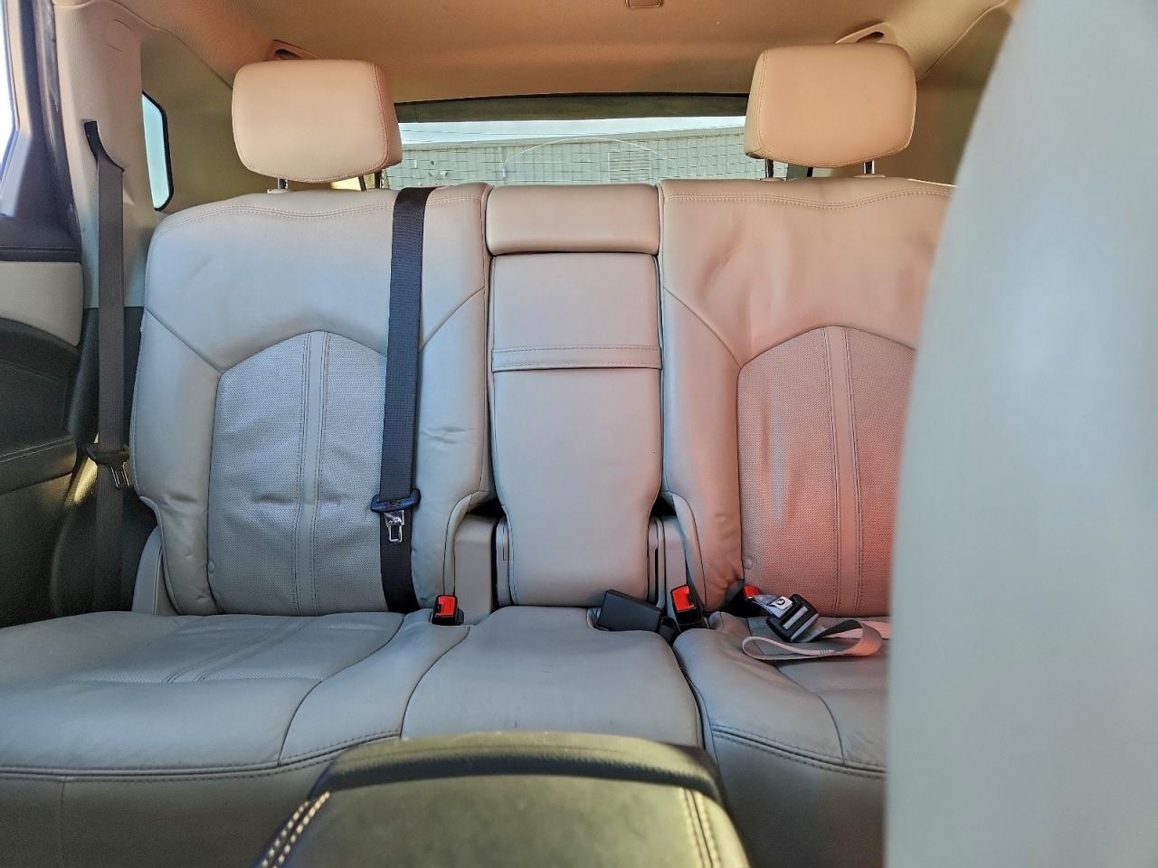 Cadillac SRX Luxury Collection Image 5