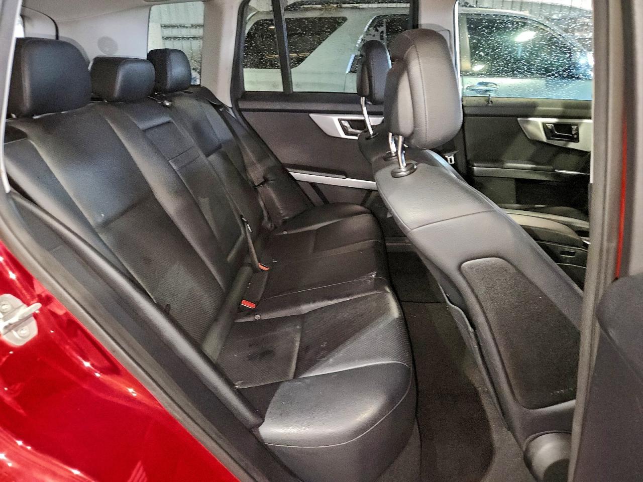 Mercedes-Benz GLK 350 4matic Image 8