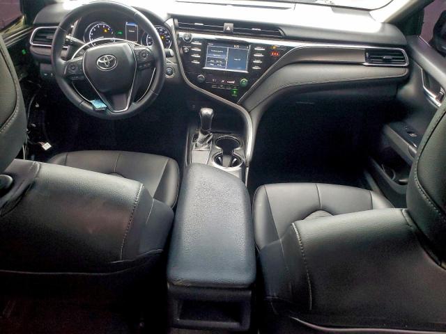 Toyota Camry L Image 12