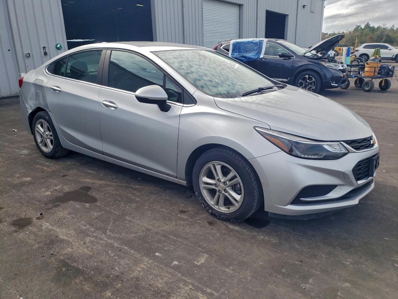 Chevrolet Cruze Lt Image 4