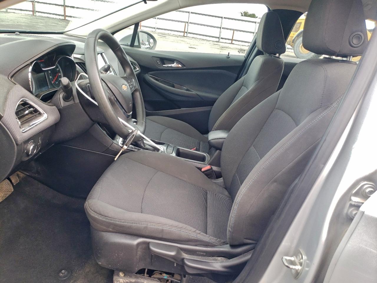 Chevrolet Cruze Lt Image 7