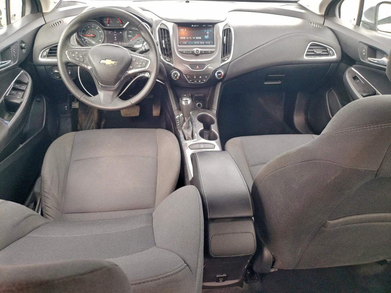 Chevrolet Cruze Lt Image 10