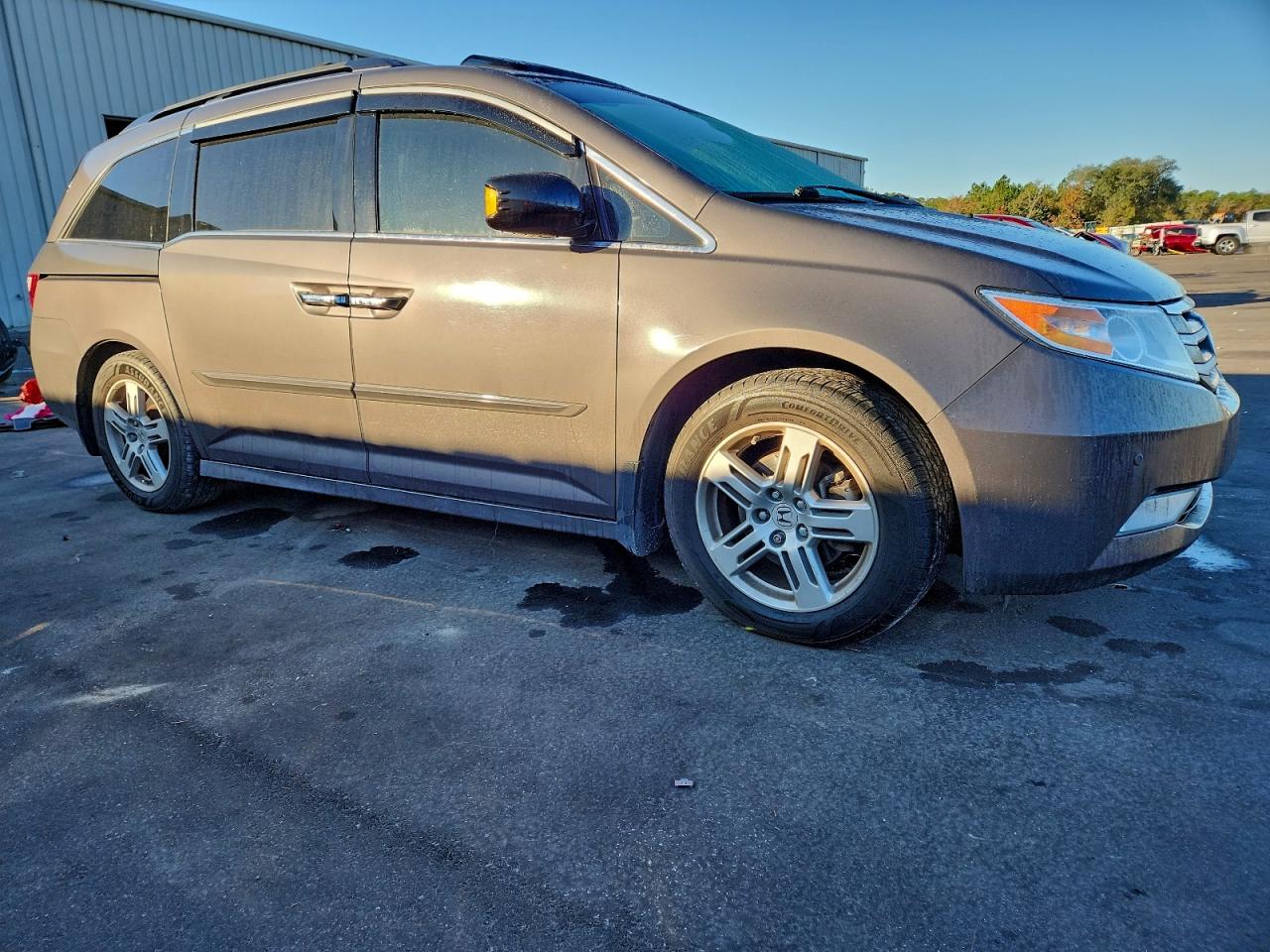 Honda Odyssey Touring Image 11