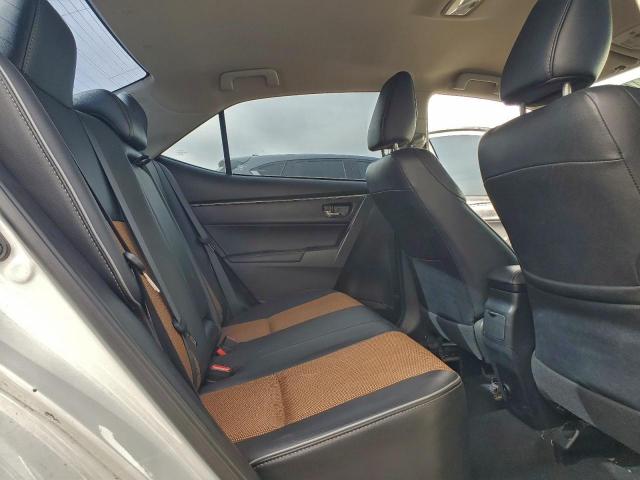 Toyota Corolla L Image 4