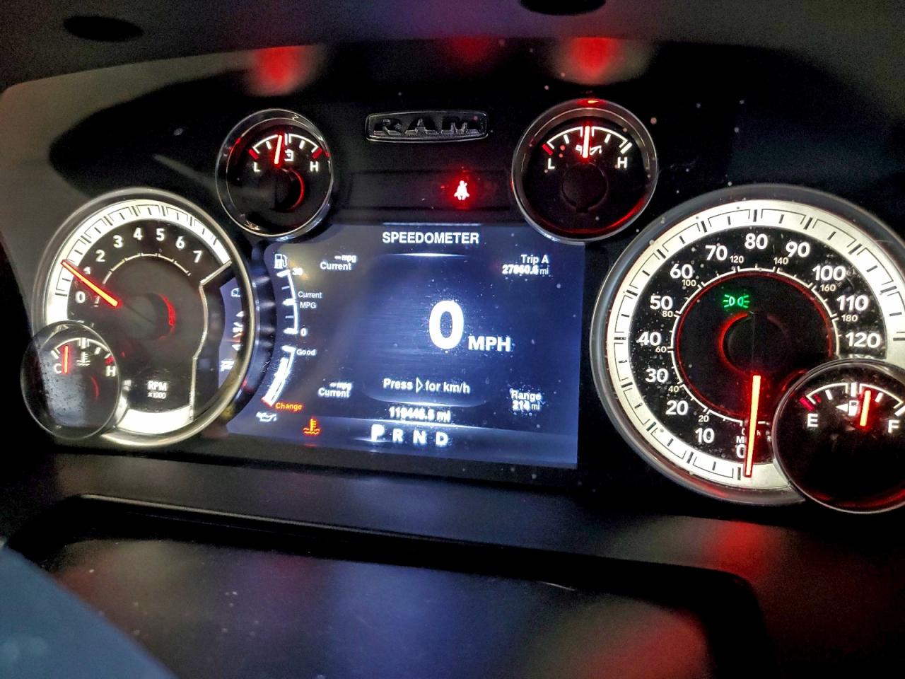 Ram 1500 Laramie Image 12