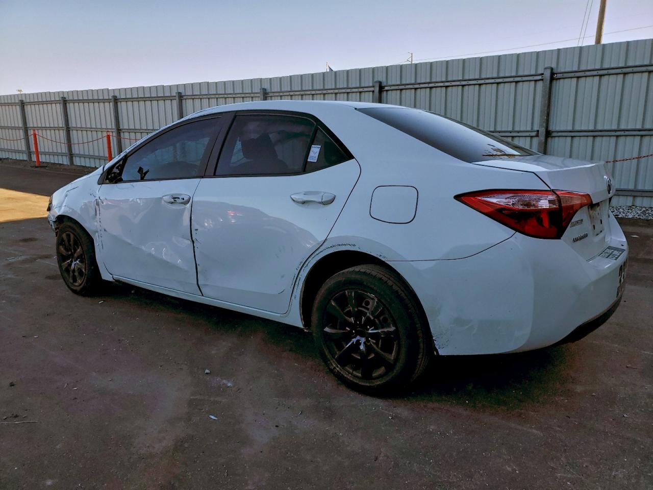 Toyota Corolla L Image 7