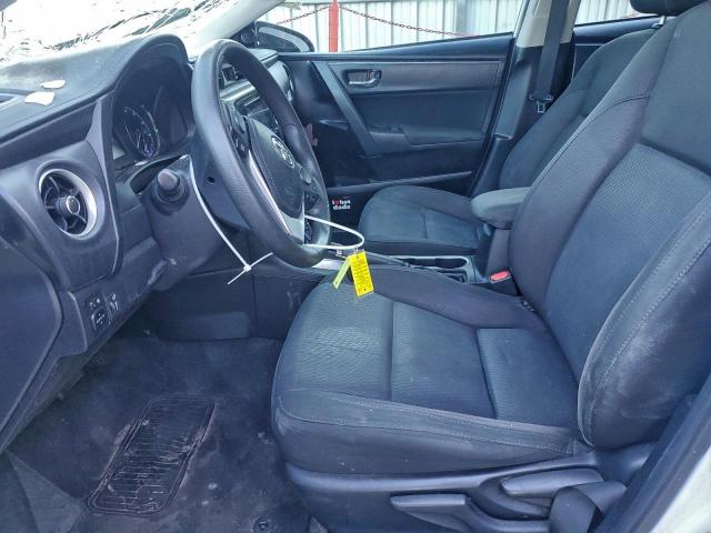 Toyota Corolla L Image 9