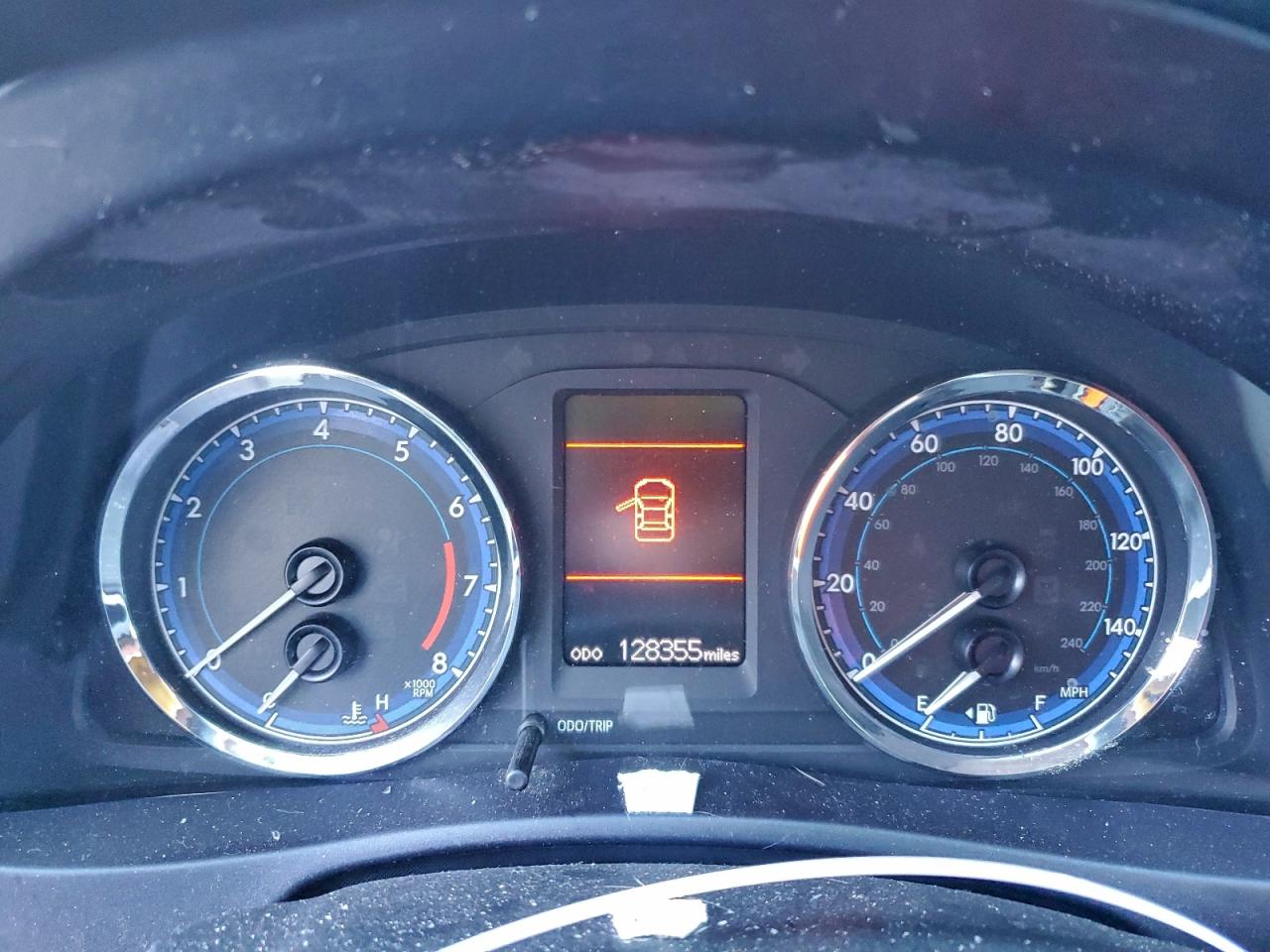 Toyota Corolla L Image 6