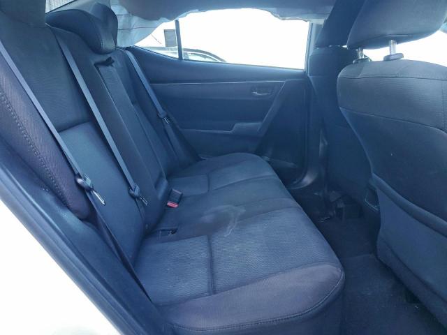 Toyota Corolla L Image 10