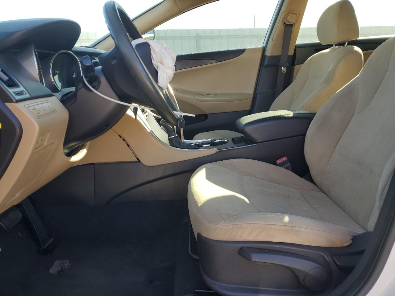 Hyundai SONATA Gls Image 6