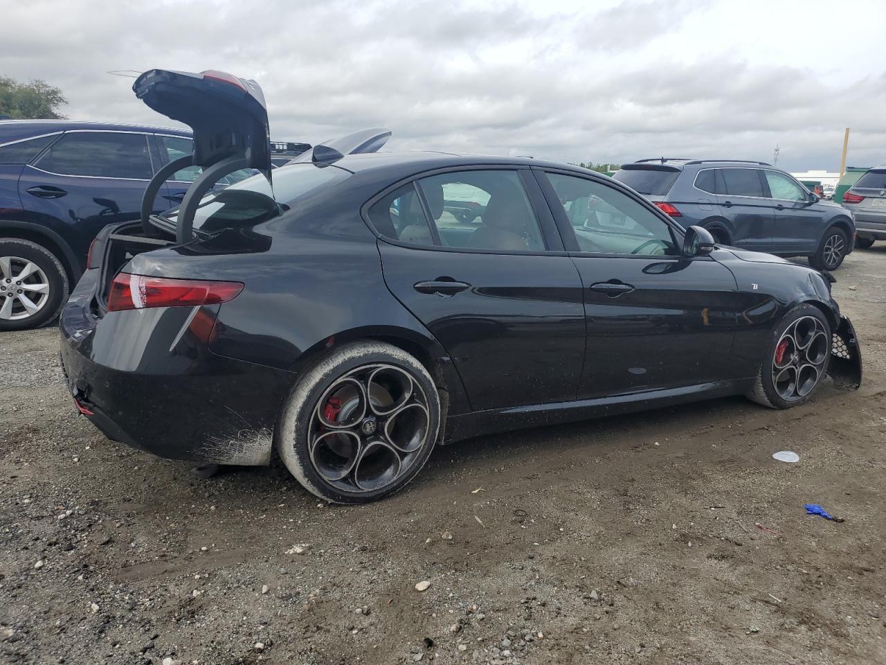 Alfa Romeo Giulia Sup Super Image 4