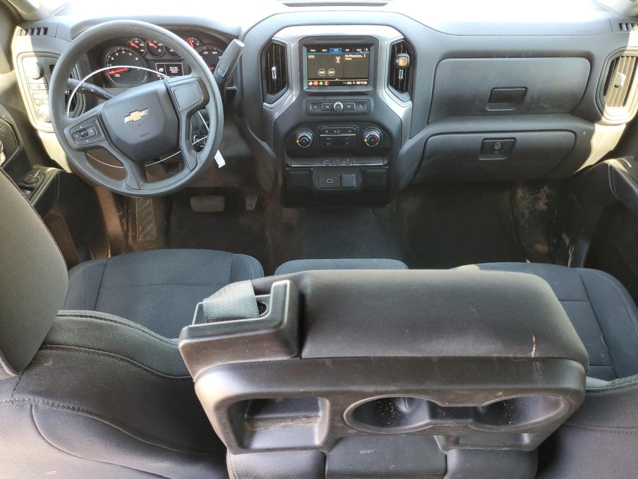 Chevrolet Silverado K1500 Custom Image 12