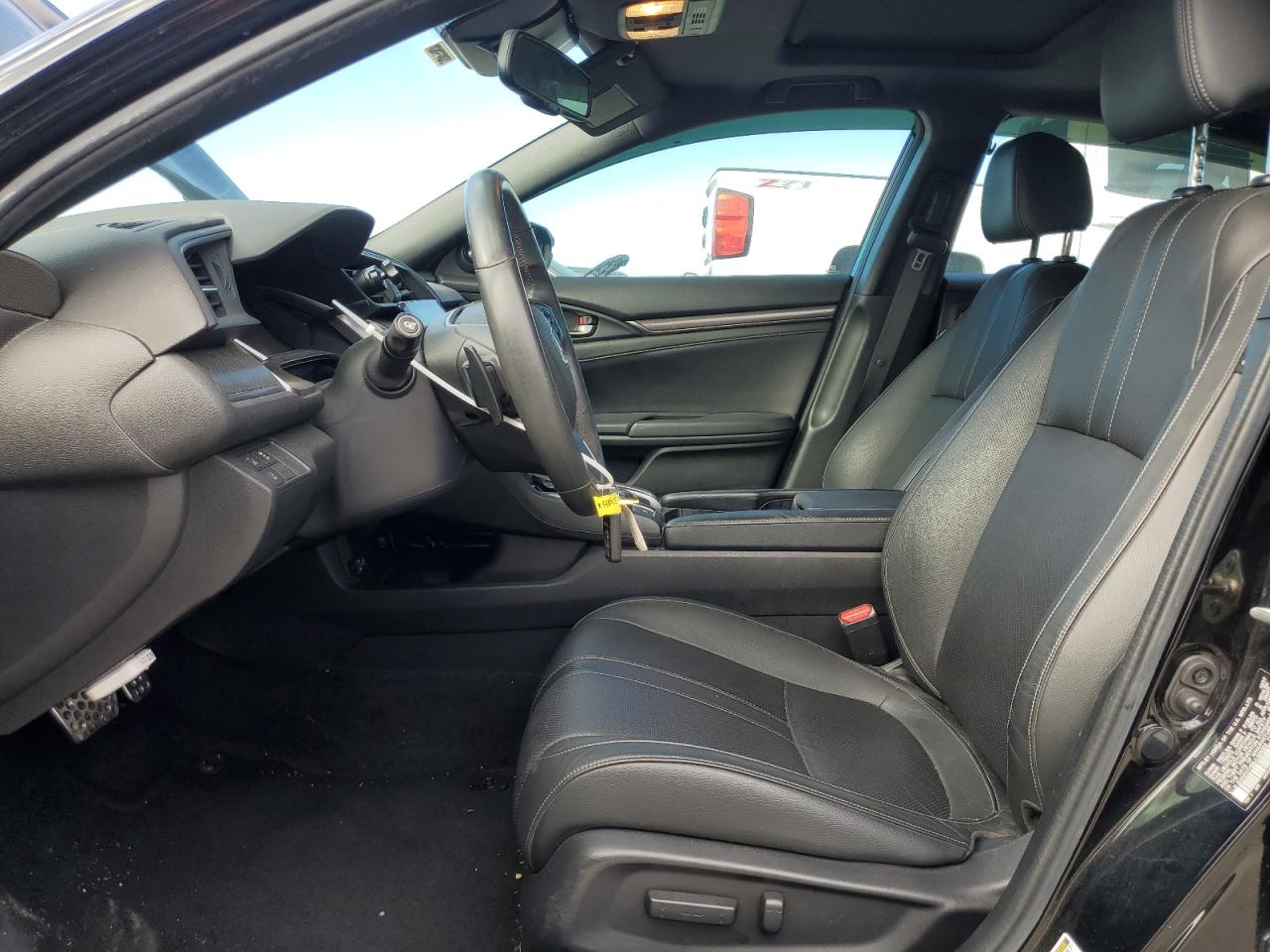 Honda Civic Sport Touring Image 2