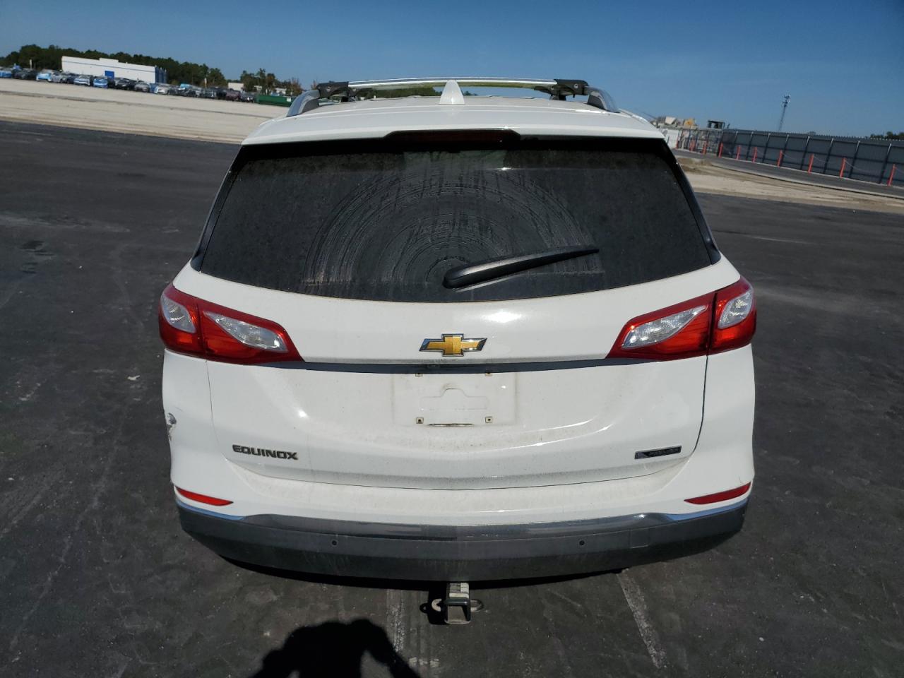 Chevrolet Equinox Premier Image 4