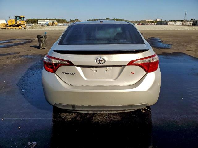 Toyota Corolla L Image 2