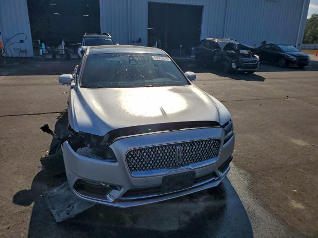 Lincoln Continental Select Image 8