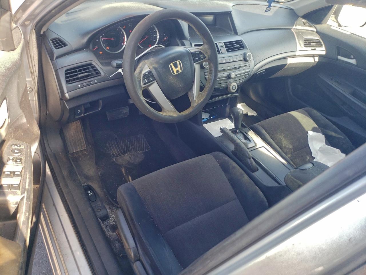 Honda Accord Lx Image 6