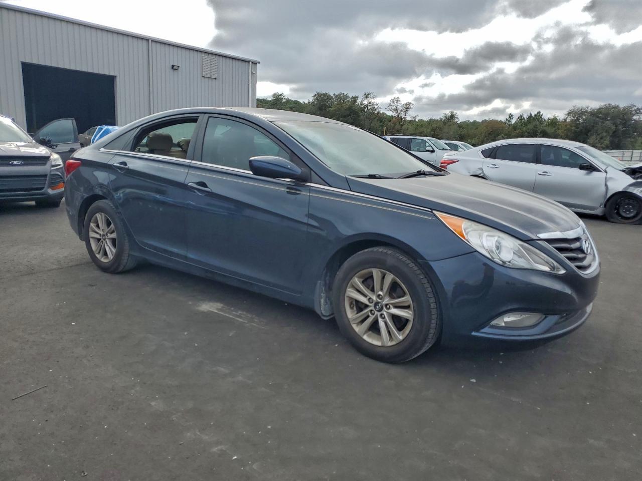 Hyundai SONATA Gls Image 2