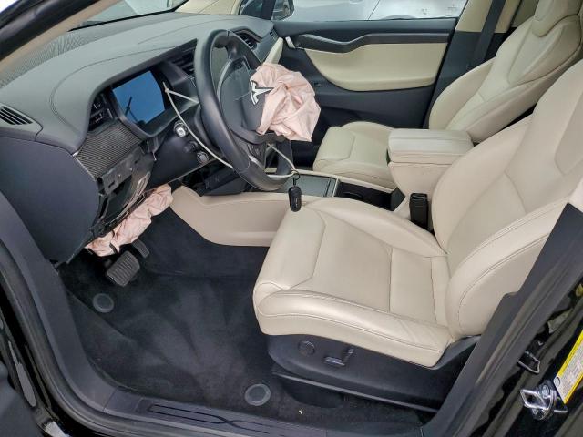 Tesla Model X Image 4