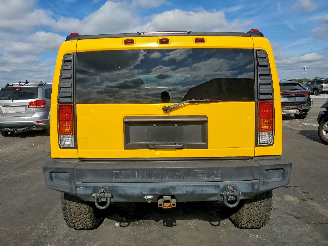 HUMMER H2 Image 13